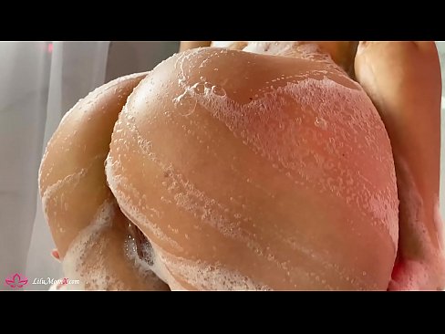 ❤️ Bà thủ dâm âm hộ với máy rung đến cực khoái mãnh liệt trong vòi hoa sen ️ Hard porn tại chúng tôi ❌